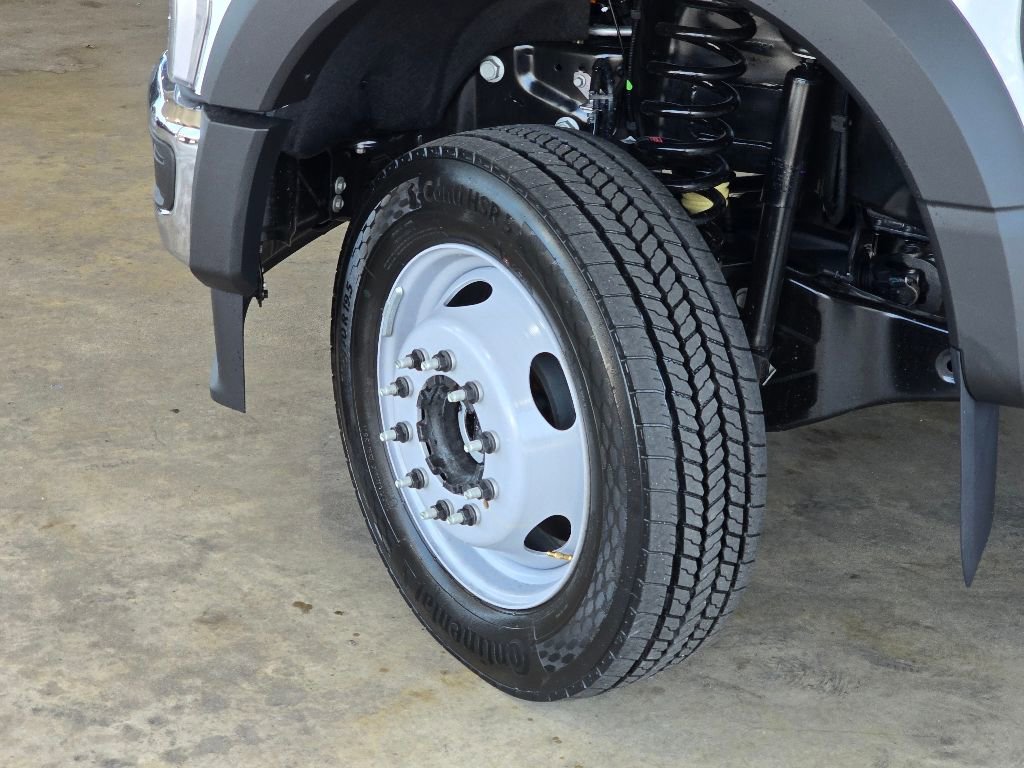 New 2025 Ford F550 4x4 Regular Cab Super Duty image 26