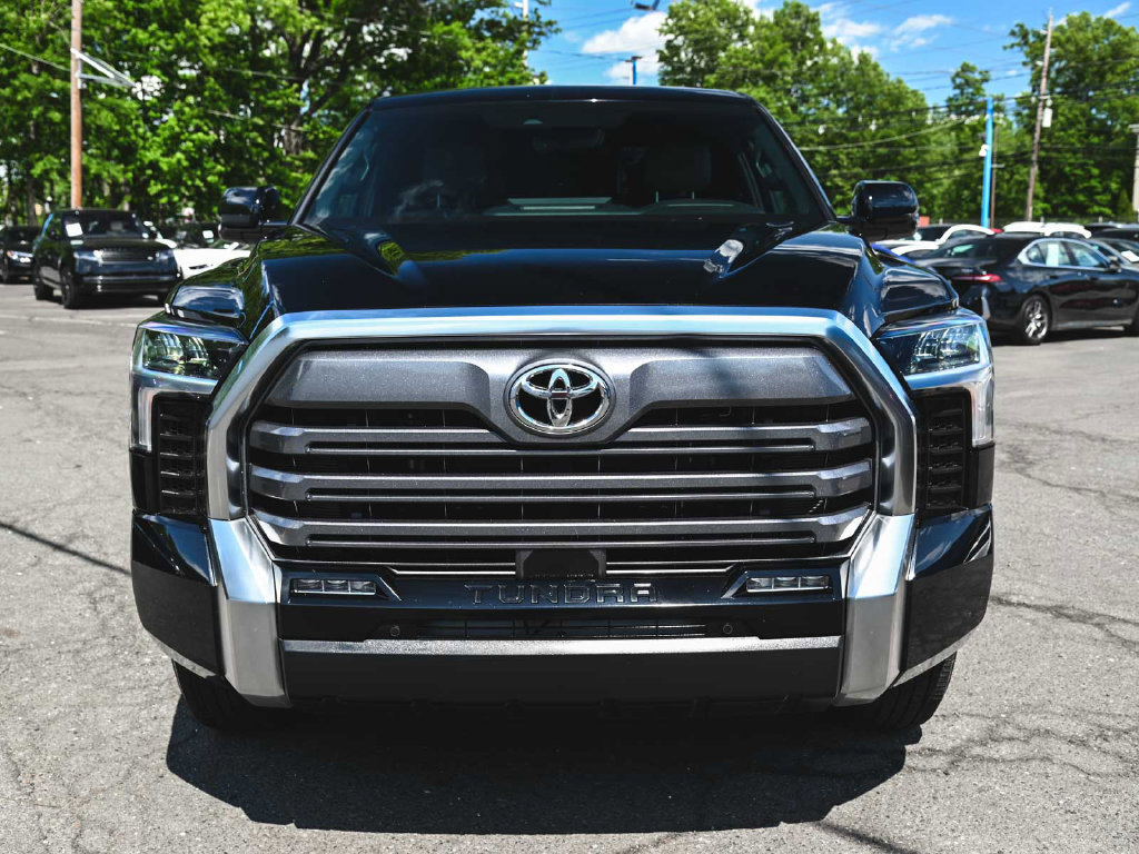 Used 2025 Toyota Tundra Limited AWD/4WD image 2