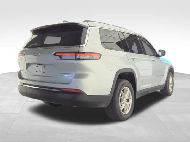 Used 2023 Jeep Grand Cherokee L Laredo AWD/4WD image 5