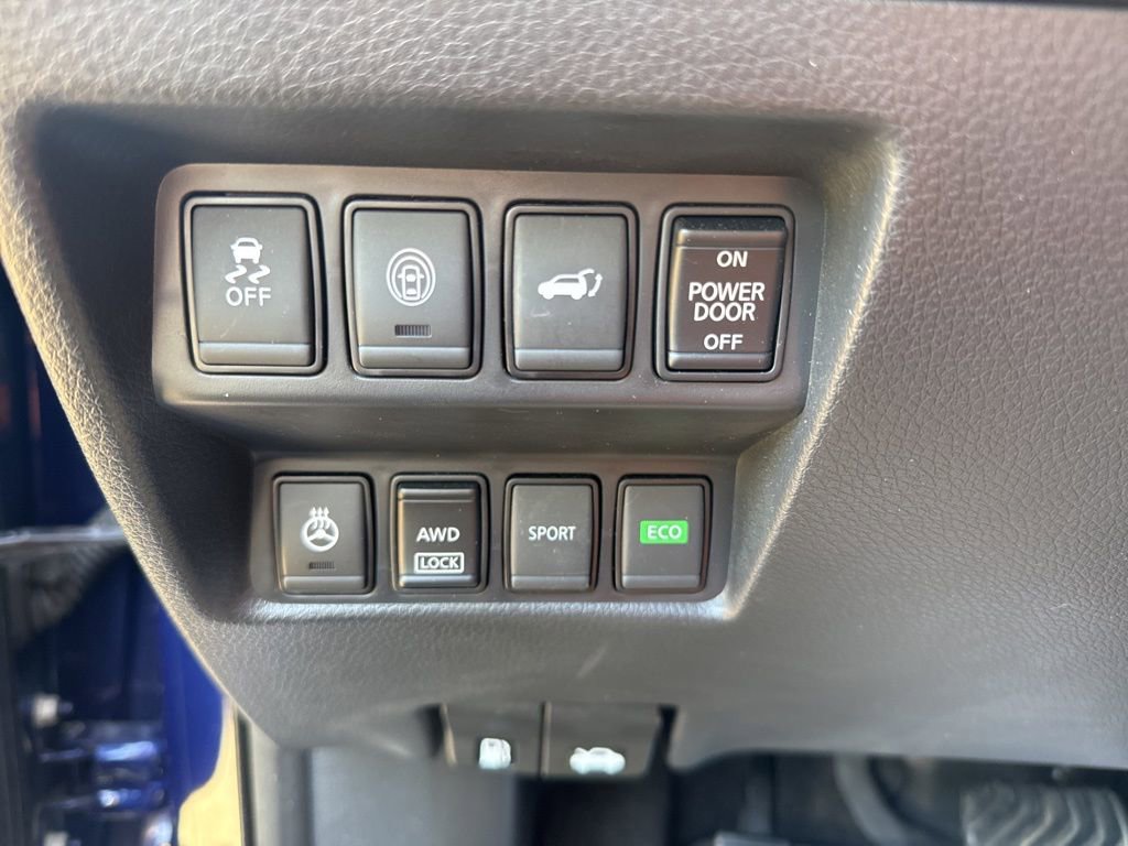 Used 2017 Nissan Rogue SL w/ SL Premium Package AWD/4WD image 11