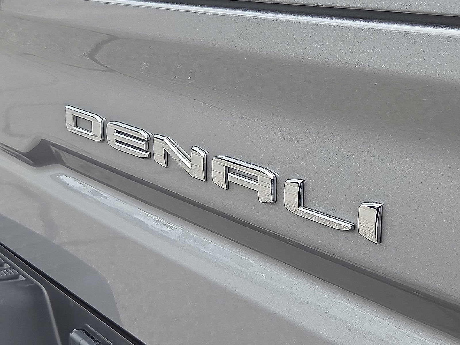 Certified 2023 GMC Sierra 1500 Denali w/ Denali Reserve Package AWD/4WD image 8
