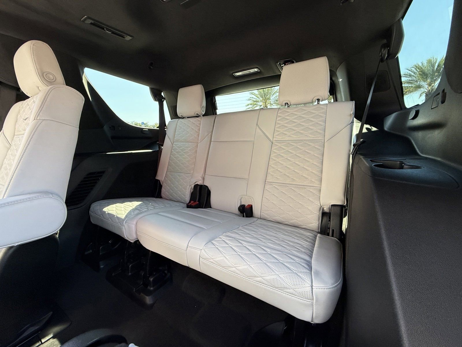 Used 2026 Cadillac Escalade V w/ LPO, ONYX Package image 16