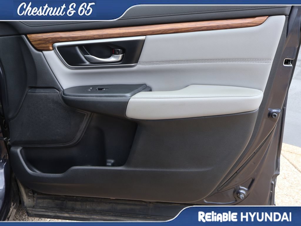 Used 2019 Honda CR-V Touring image 9