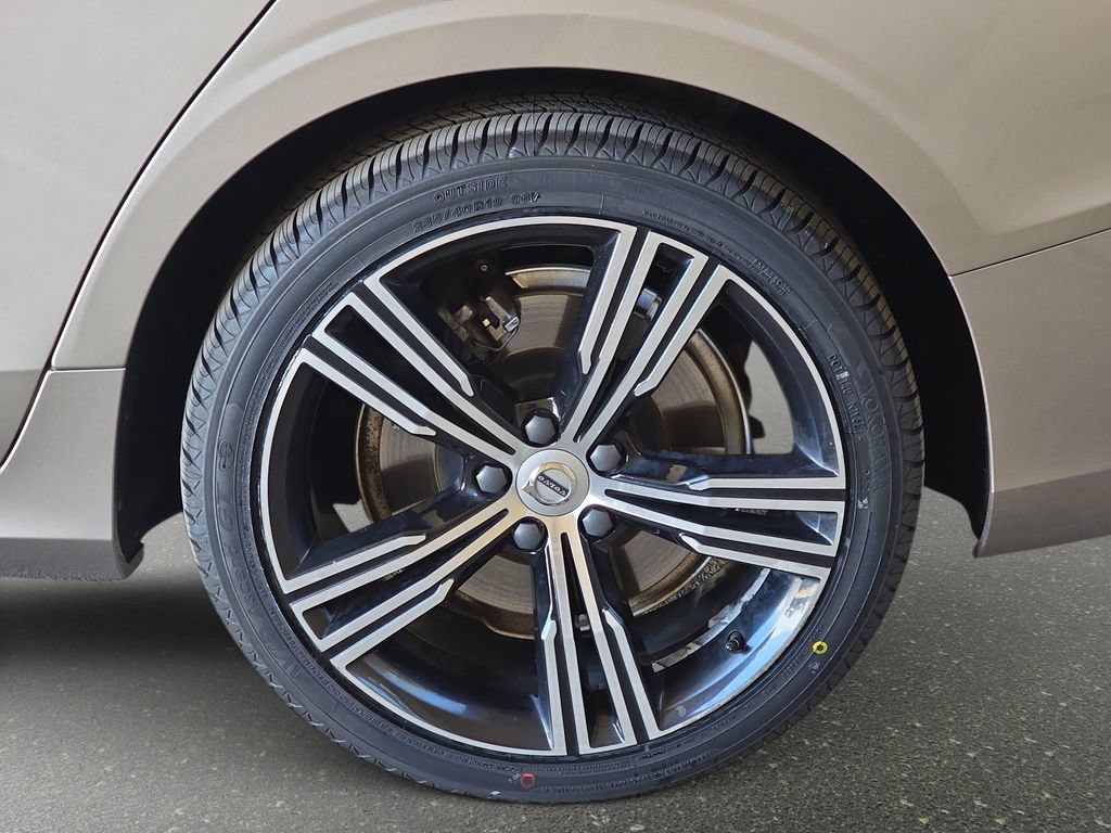 Used 2019 Volvo S60 T6 Inscription AWD/4WD image 34