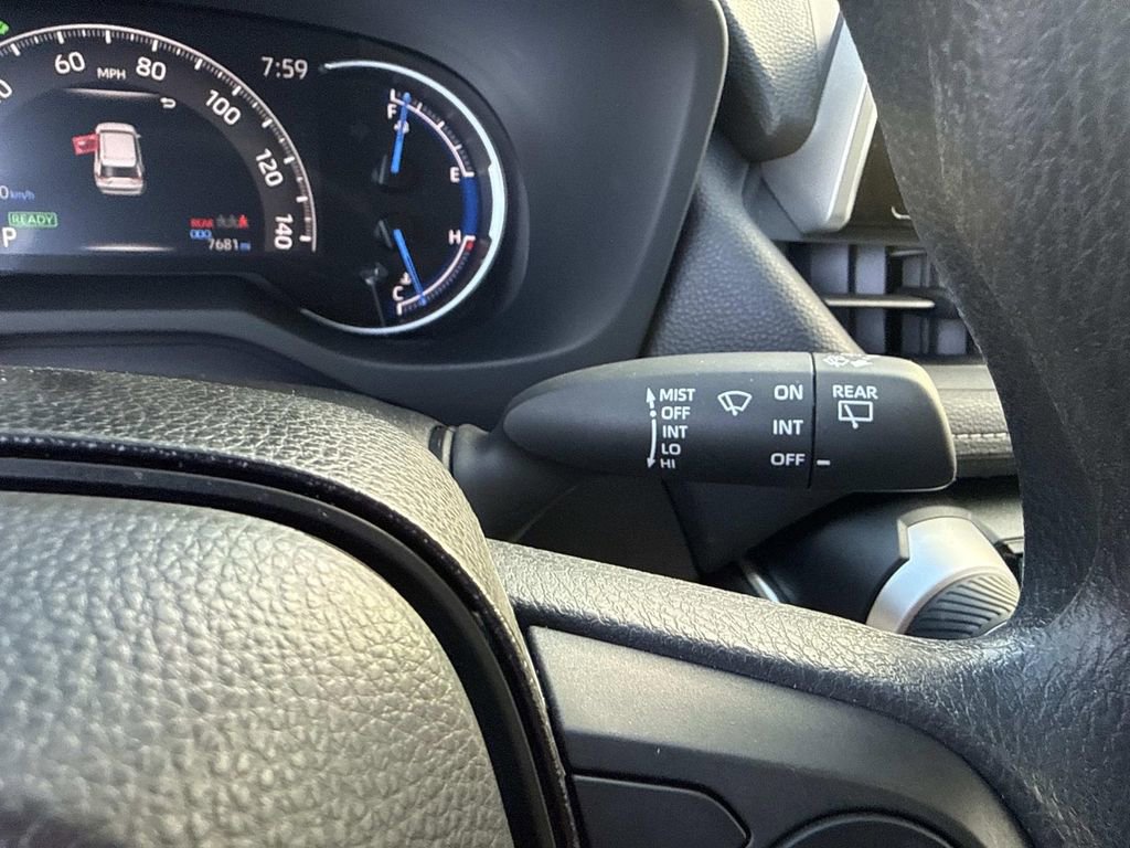Used 2025 Toyota RAV4 LE image 35