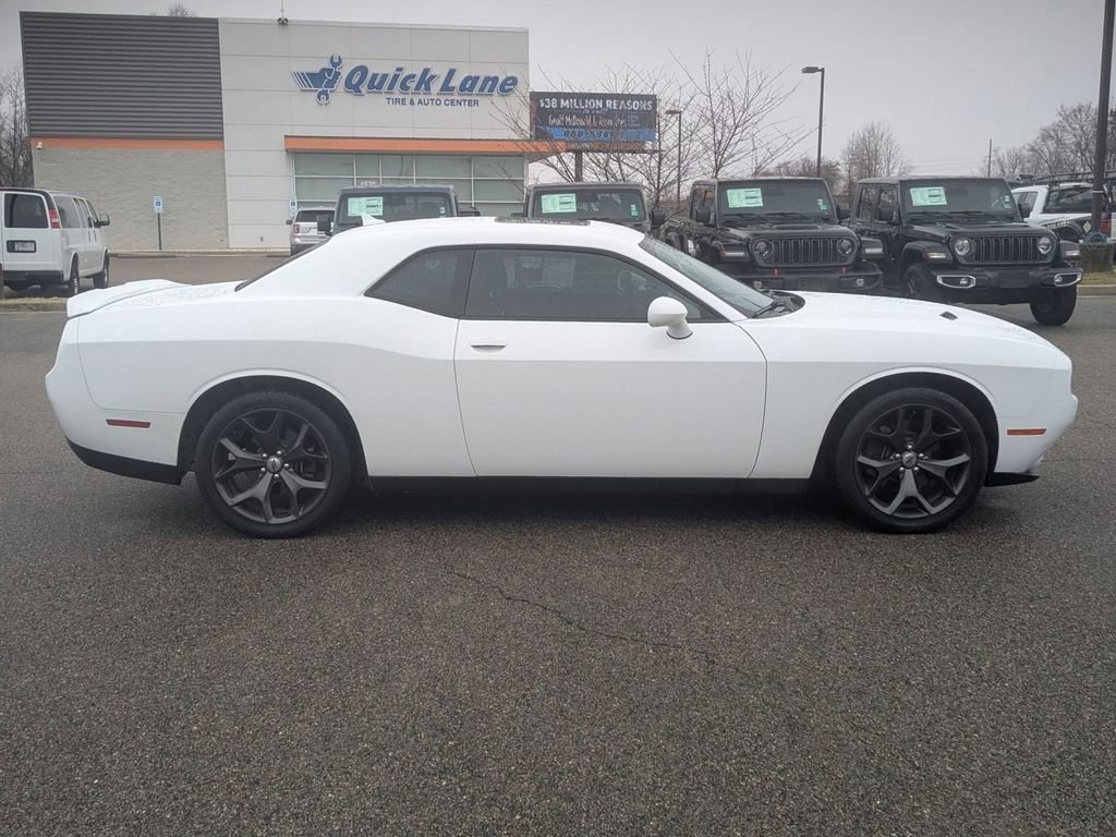 Used 2018 Dodge Challenger SXT Plus image 6