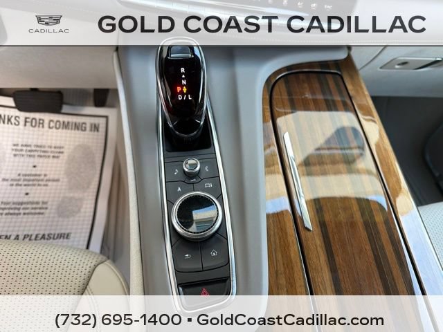 Used 2024 Cadillac Escalade Premium Luxury Platinum AWD/4WD image 37