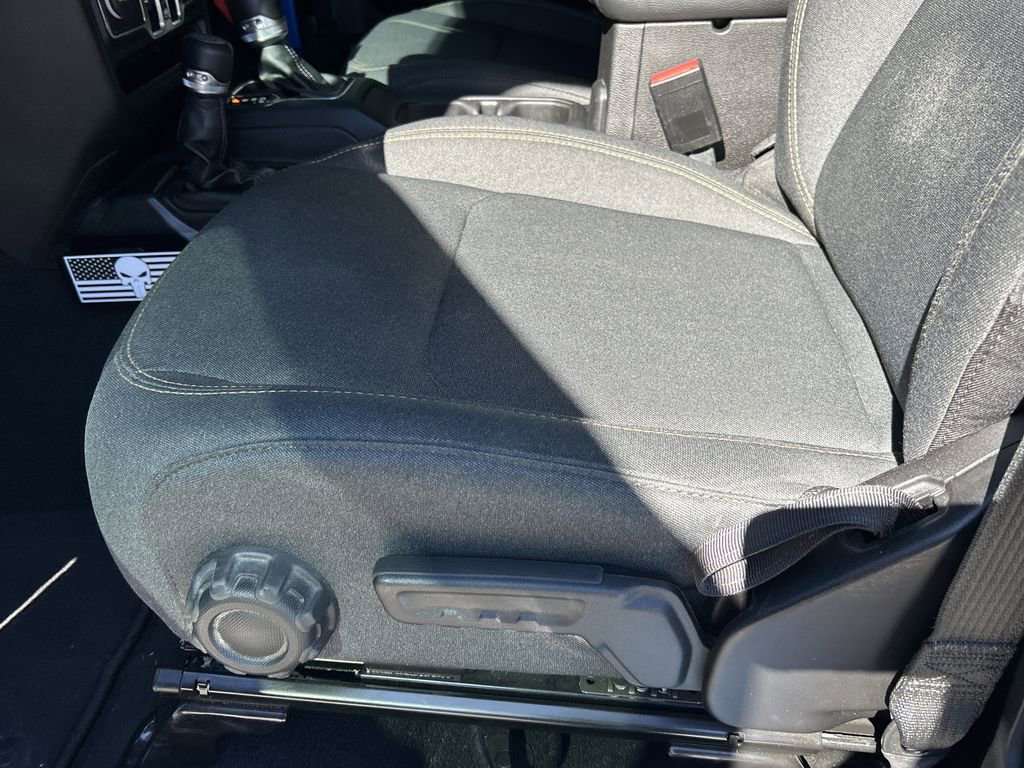 Used 2024 Jeep Wrangler Sport S image 20