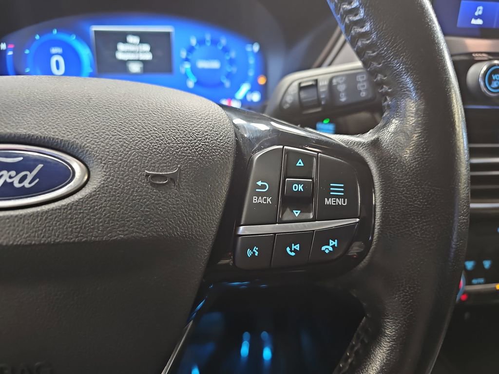 Used 2021 Ford Escape Titanium AWD/4WD image 18
