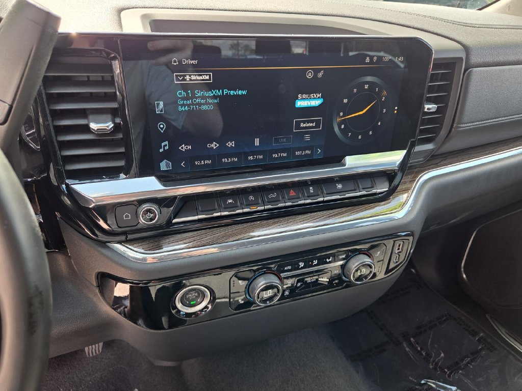 Used 2023 Chevrolet Silverado 1500 LT AWD/4WD image 23