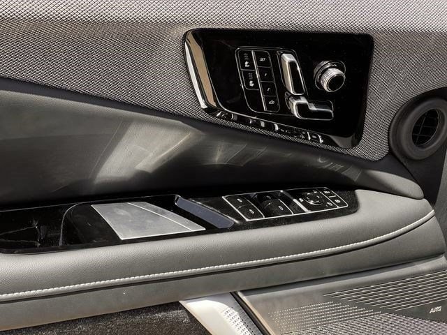 New 2026 Cadillac Optiq Sport 1 AWD/4WD image 21
