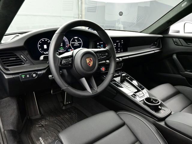 Certified 2025 Porsche 911 Carrera GTS RWD image 4