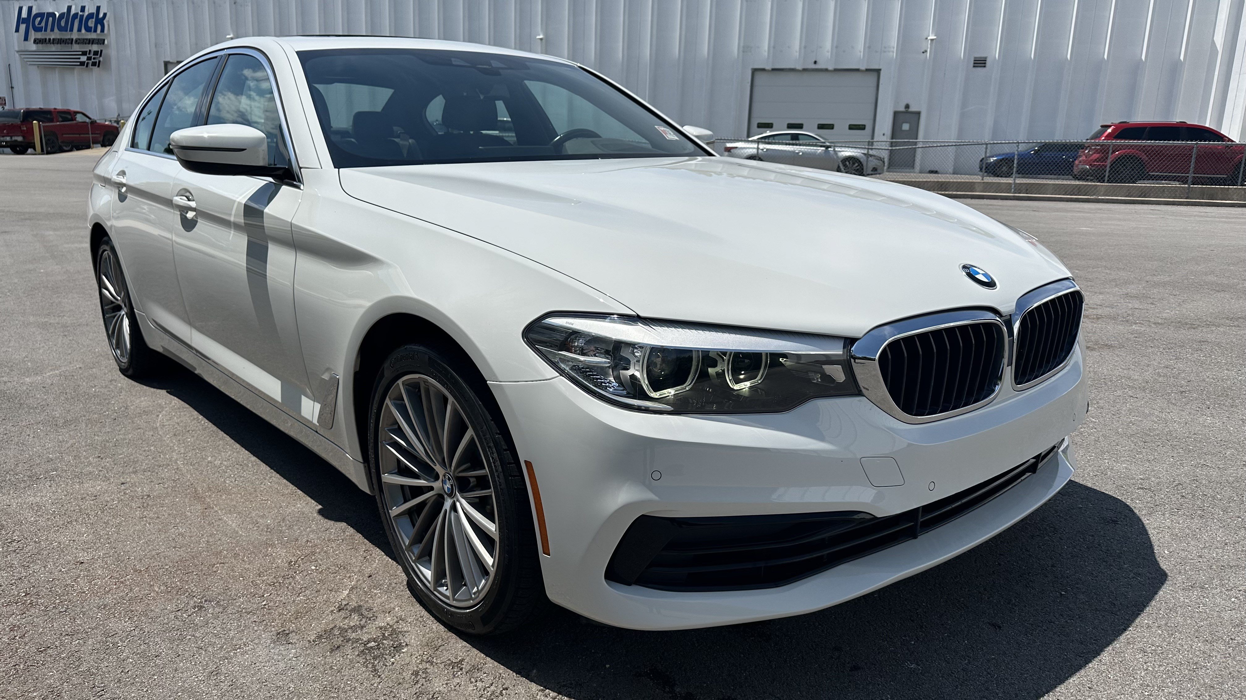 Used 2020 BMW 530i xDrive w/ Premium Package AWD/4WD image 2