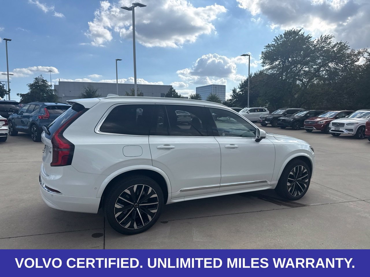 Certified 2026 Volvo XC90 B6 Plus AWD/4WD image 6