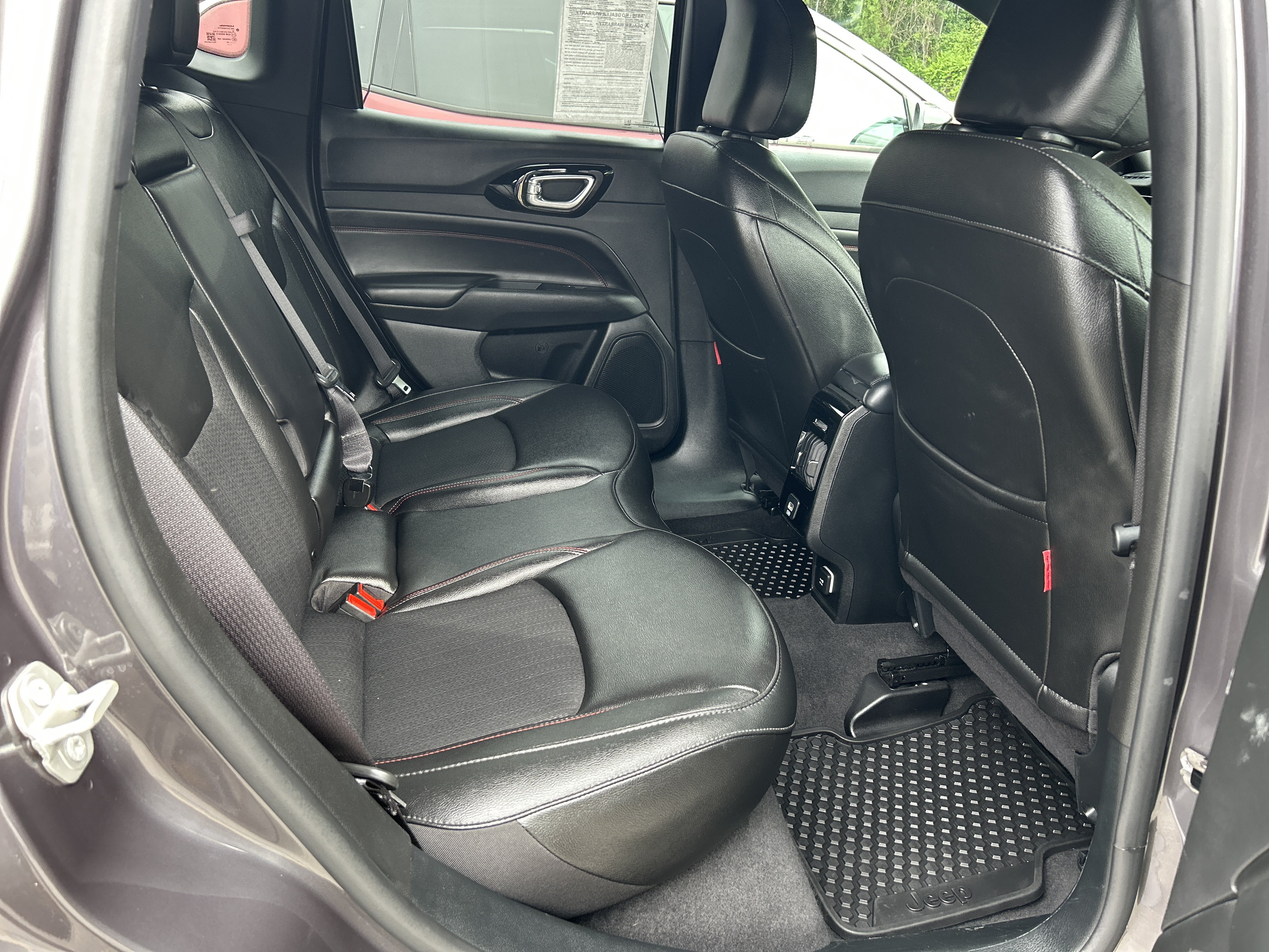 Certified 2024 Jeep Compass Trailhawk AWD/4WD image 9