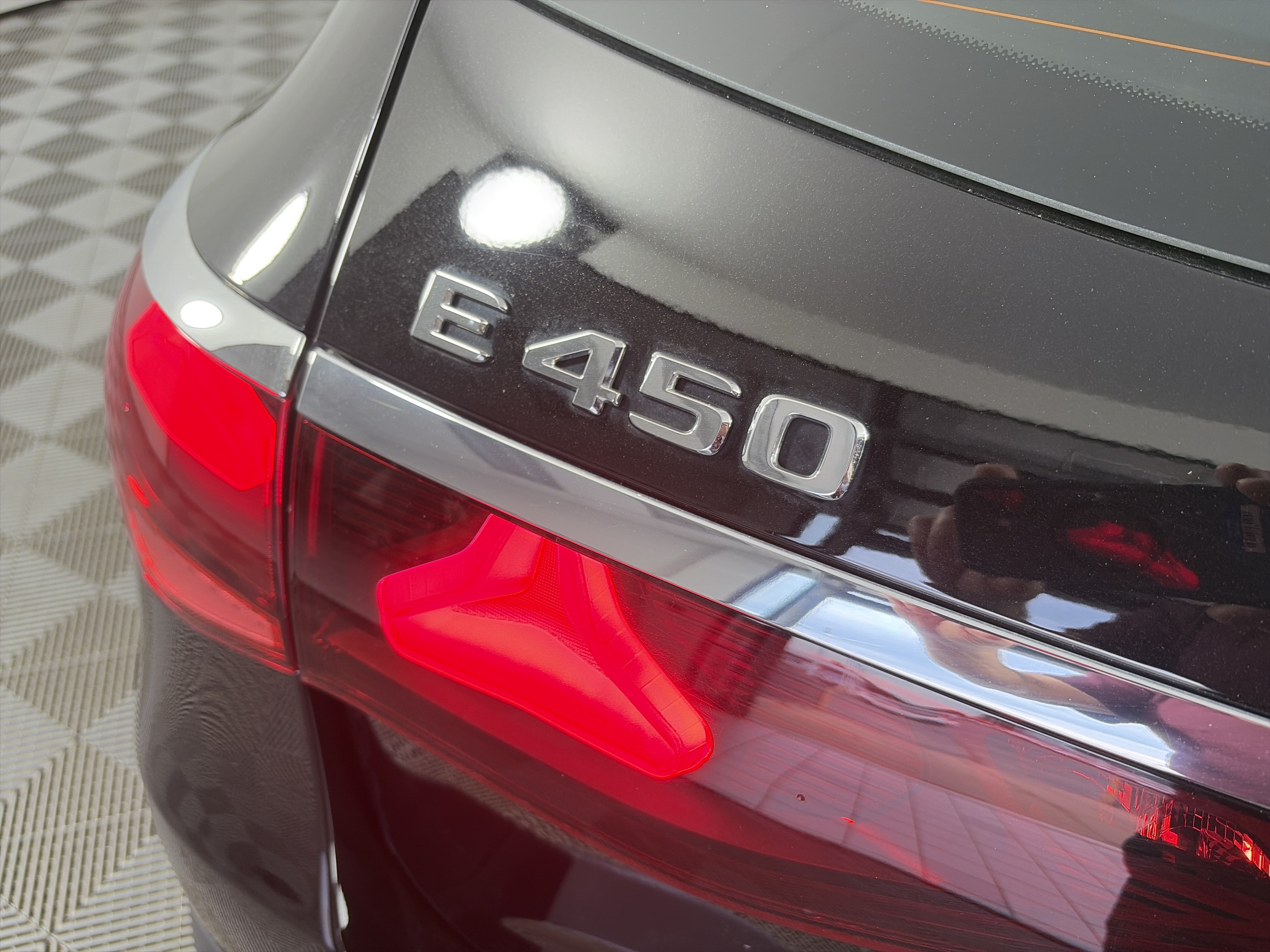 Used 2025 Mercedes-Benz E 450 4MATIC All-Terrain Wagon image 18