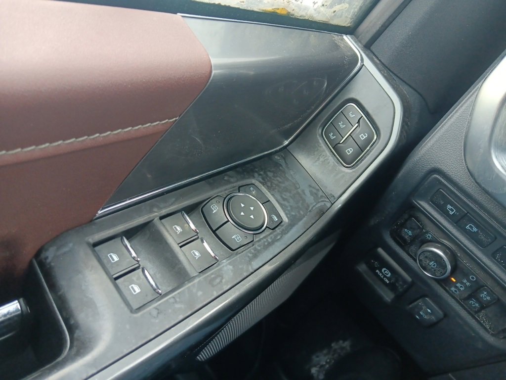 Used 2023 Ford F150 Lariat w/ Equipment Group 502A High image 28