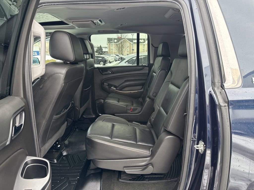 Used 2018 Chevrolet Suburban LT image 30