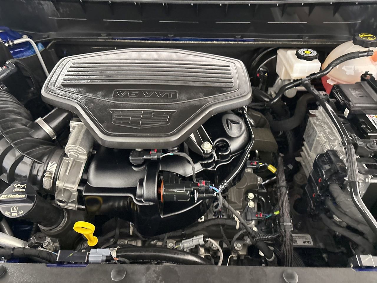 Used 2025 Cadillac XT6 Premium Luxury image 34