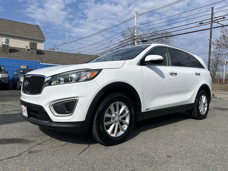 Used 2018 Kia Sorento AWD image 1