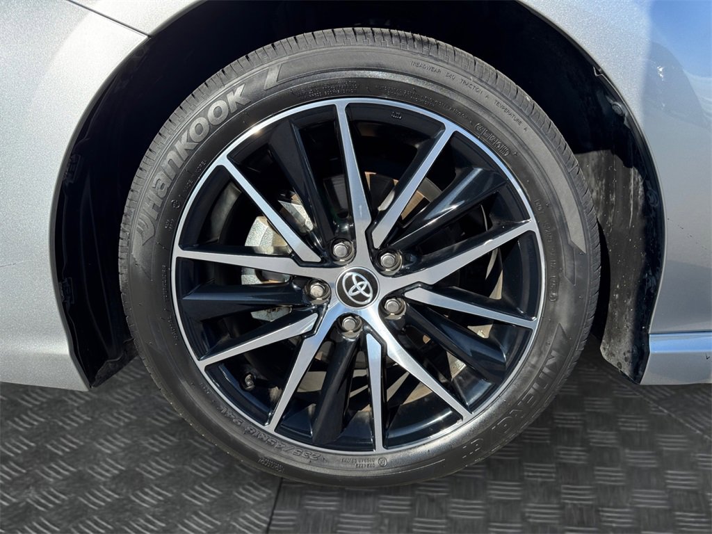 Used 2023 Toyota Camry SE image 14
