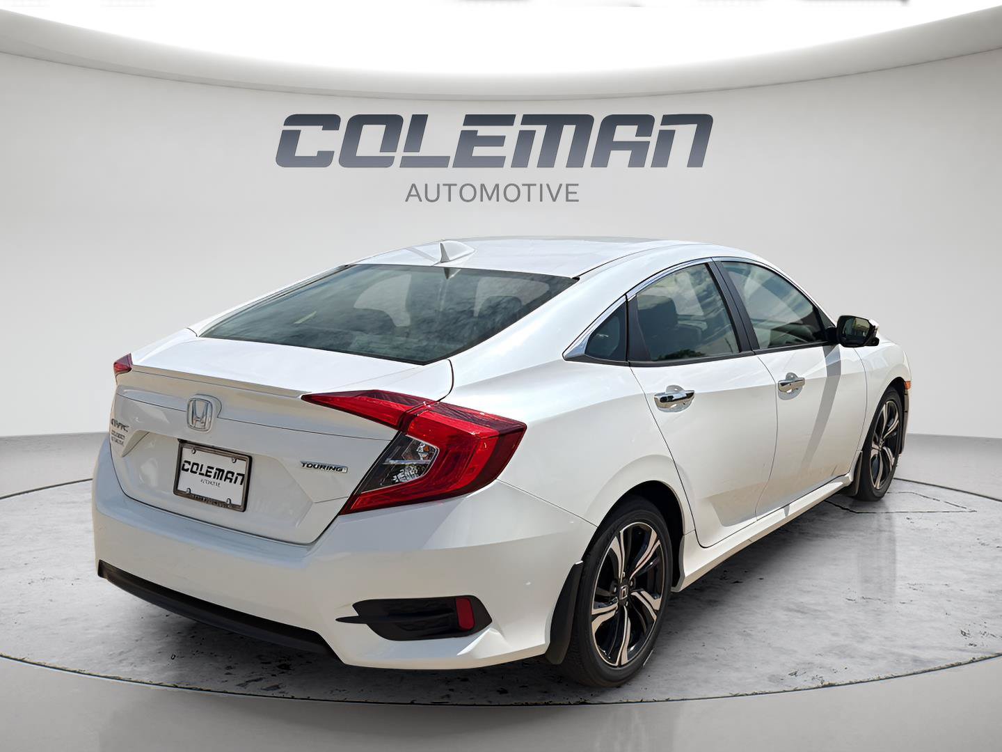 Used 2018 Honda Civic Touring image 10