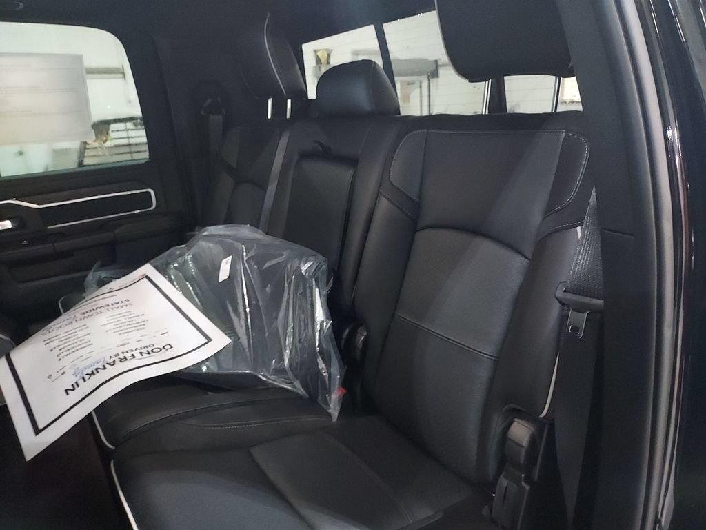 New 2026 RAM 2500 Laramie AWD/4WD image 29
