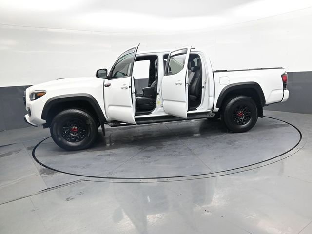 Used 2017 Toyota Tacoma TRD Pro AWD/4WD image 39