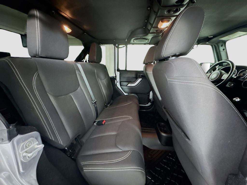 Used 2013 Jeep Wrangler Unlimited Sahara w/ Connectivity Group image 23