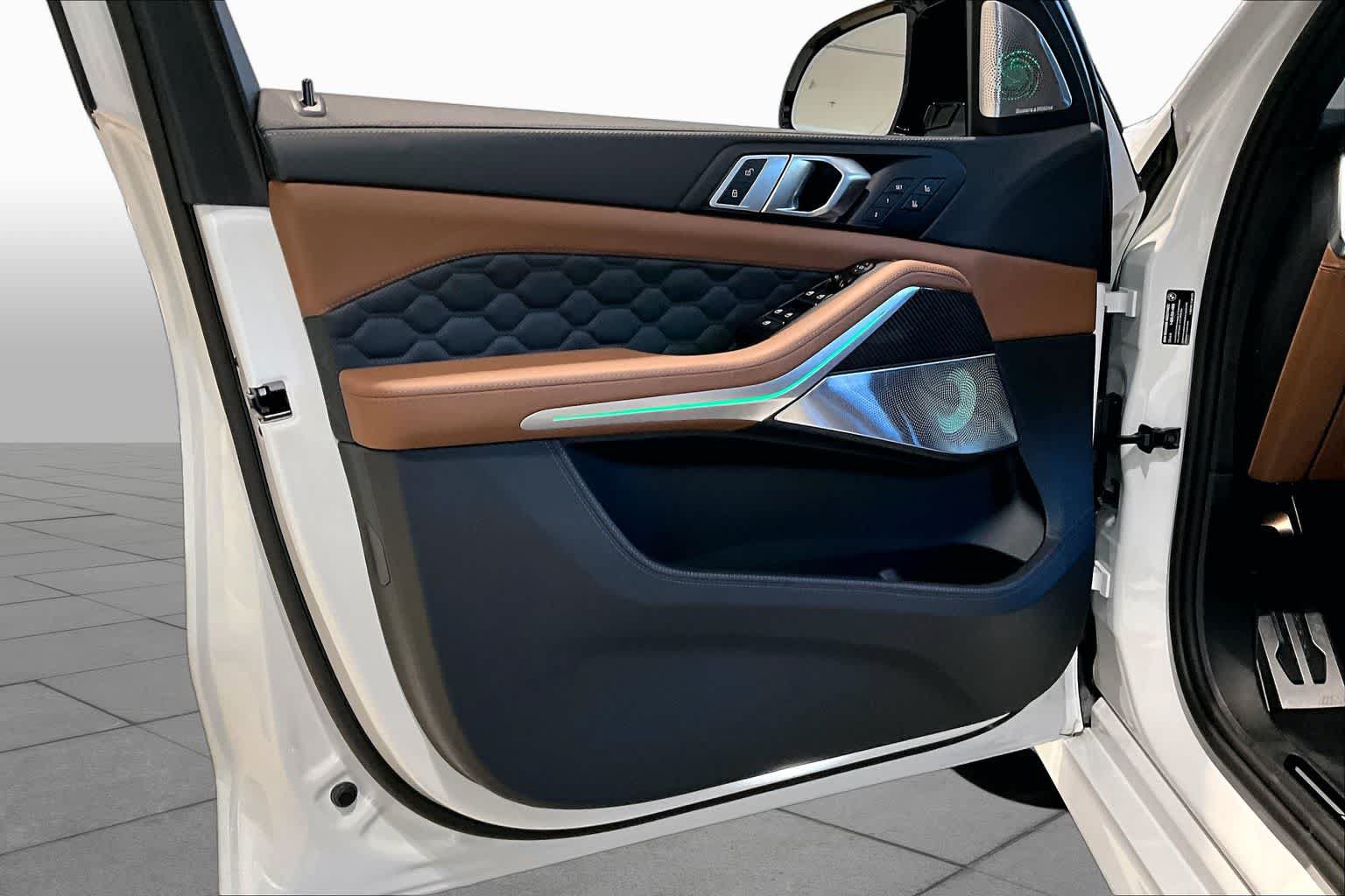 New 2026 BMW X5 M Competition w/ Executive Package AWD/4WD image 10