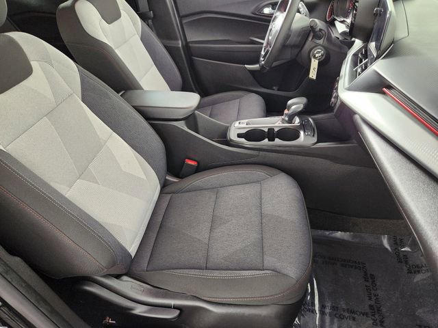 Used 2024 Chevrolet Trax RS w/ Driver Confidence Package FWD image 13