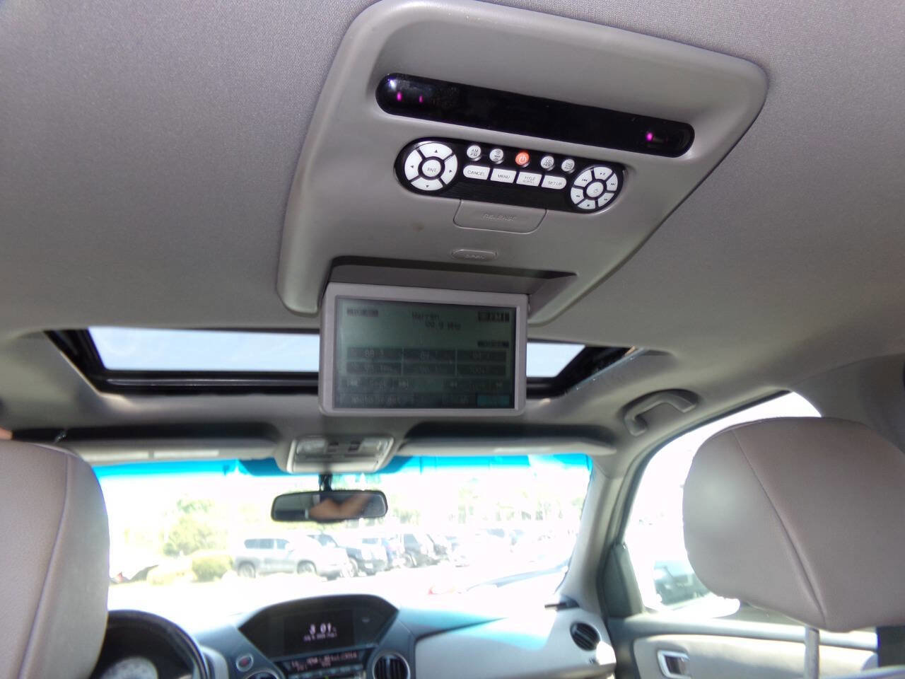 Used 2013 Honda Pilot Touring image 17