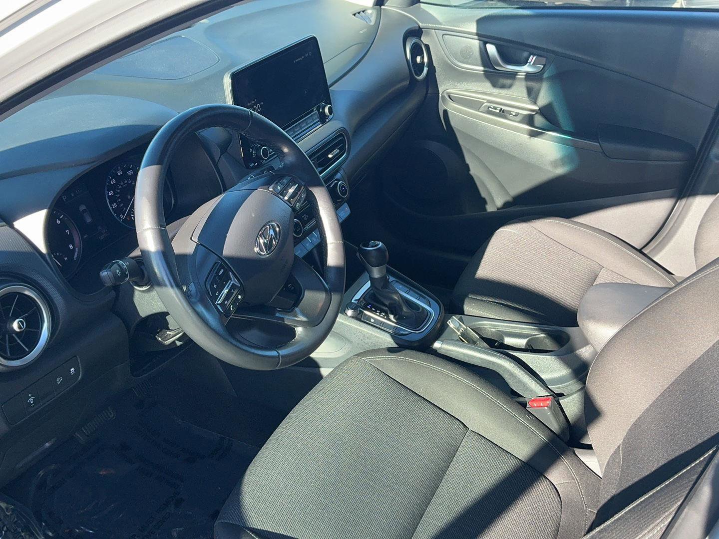 Certified 2023 Hyundai Kona SEL w/ Convenience Package image 21