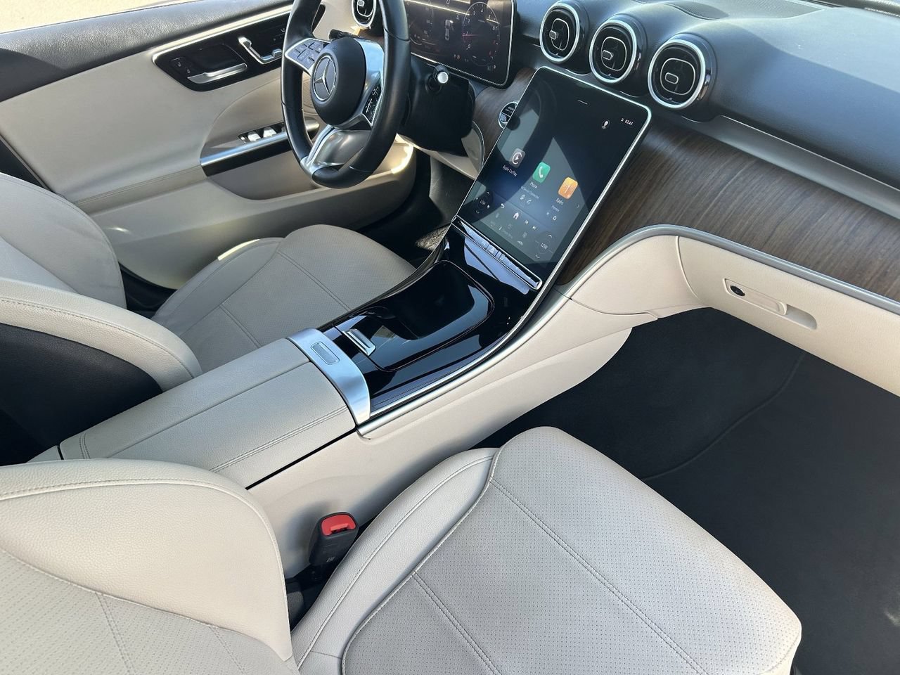Used 2025 Mercedes-Benz C 300 4MATIC Sedan image 14