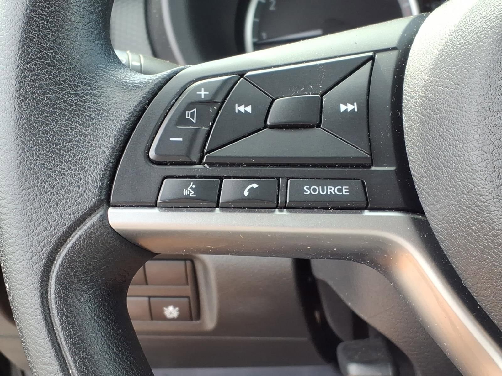 Used 2022 Nissan Kicks S FWD image 22
