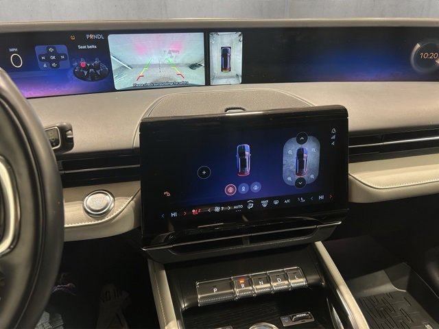 Used 2024 Lincoln Nautilus Reserve image 17