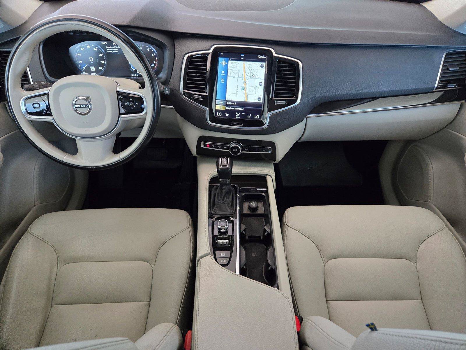 Used 2018 Volvo XC90 T6 Momentum w/ Convenience Package AWD/4WD image 13