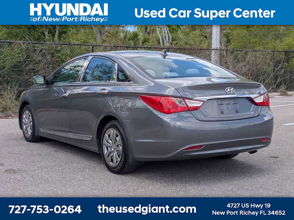 Used 2012 Hyundai Sonata GLS image 3