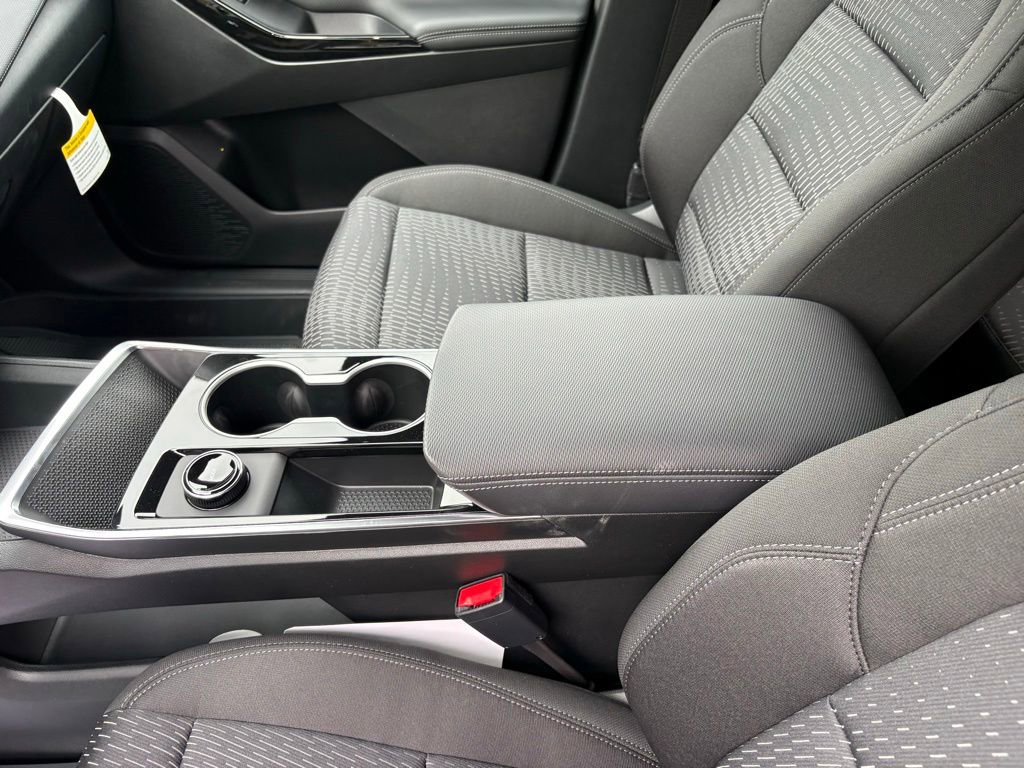 New 2026 Chevrolet Equinox LT w/ LPO, Floor Liner Package AWD/4WD image 26