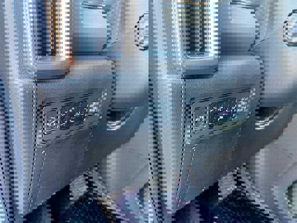 New 2025 GMC Hummer EV 2X image 16