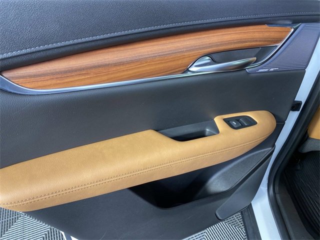 Used 2022 Cadillac XT5 Premium Luxury image 28
