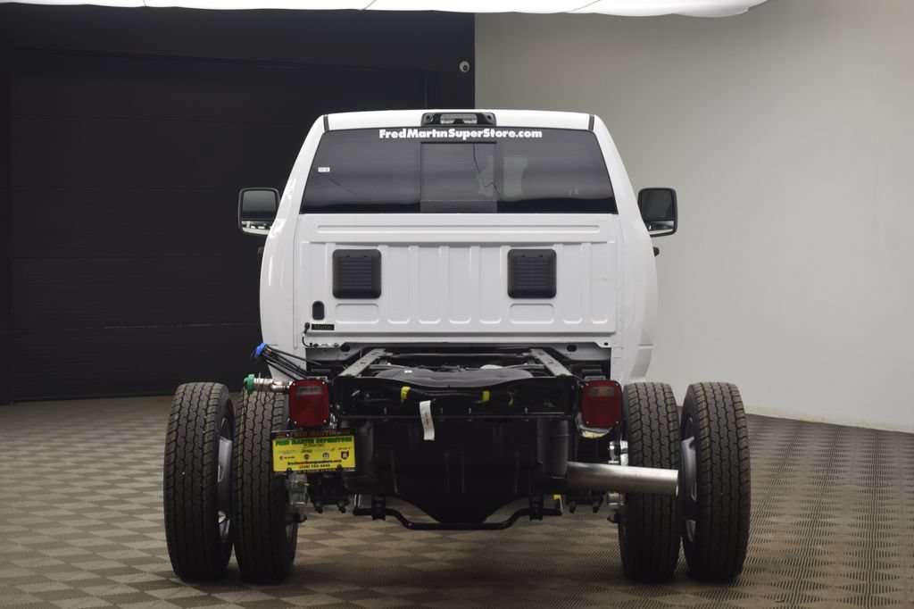New 2026 RAM 5500 Tradesman AWD/4WD image 12