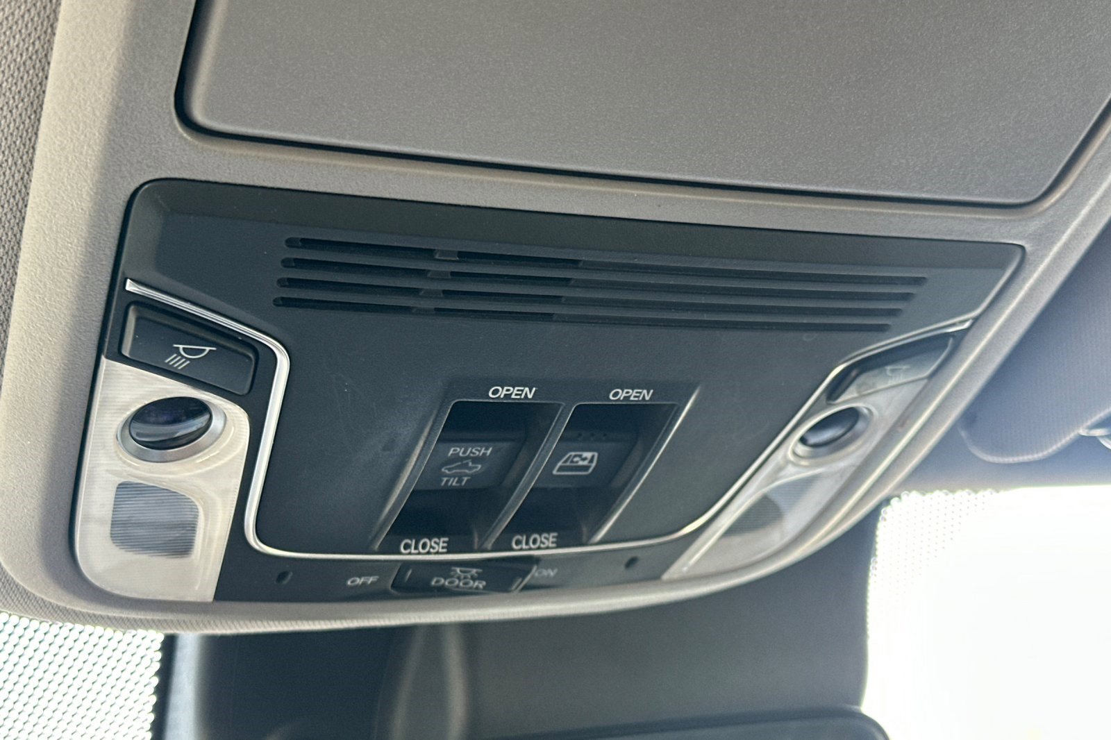 Used 2023 Honda Ridgeline RTL-E image 22