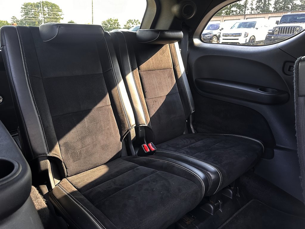 Used 2018 Dodge Durango SRT w/ Technology Group AWD/4WD image 9