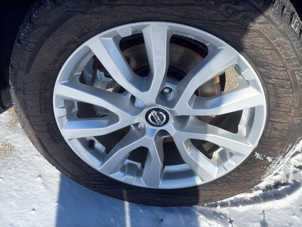 Certified 2021 Nissan Rogue Sport SV image 10