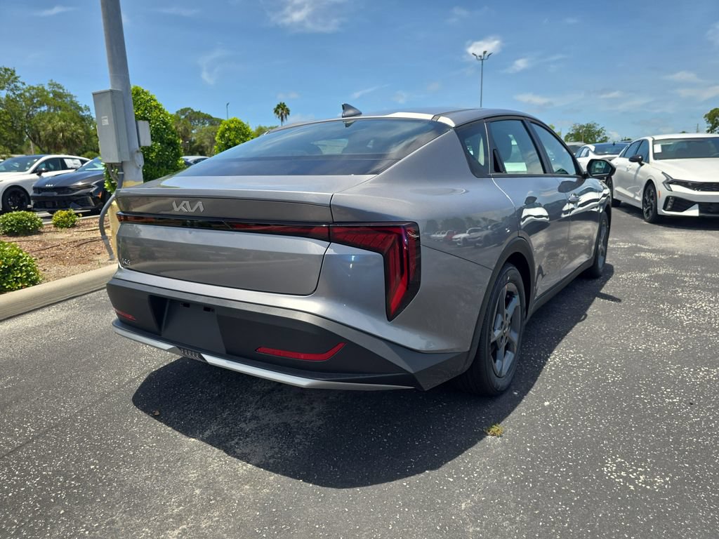 New 2026 Kia K4 FWD image 8