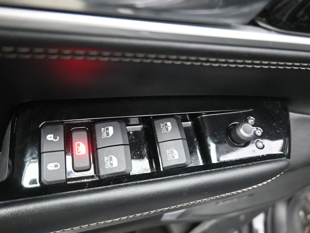 Used 2022 Jeep Wagoneer Series II image 16