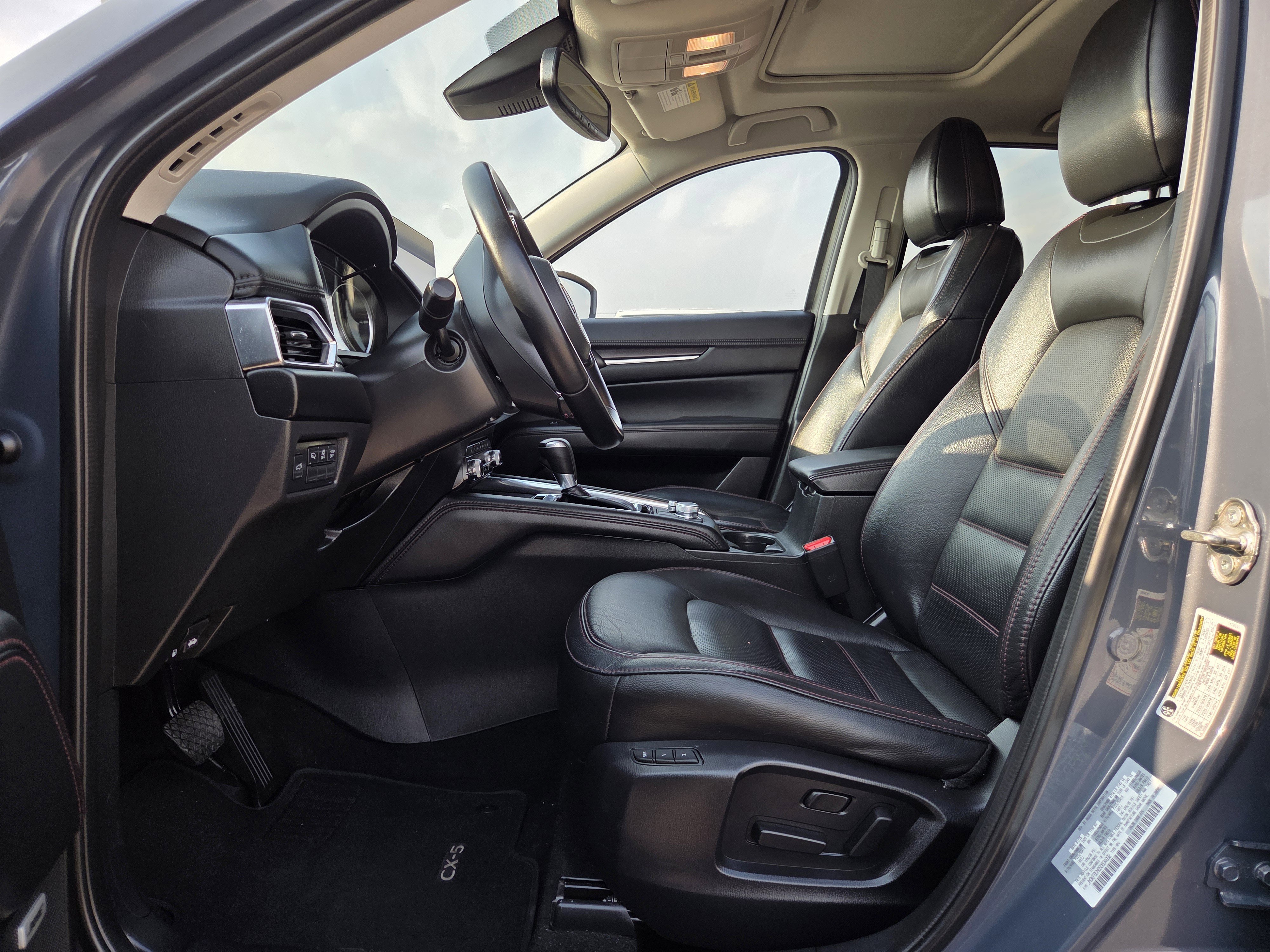 Used 2025 MAZDA CX-5 Carbon Edition image 12