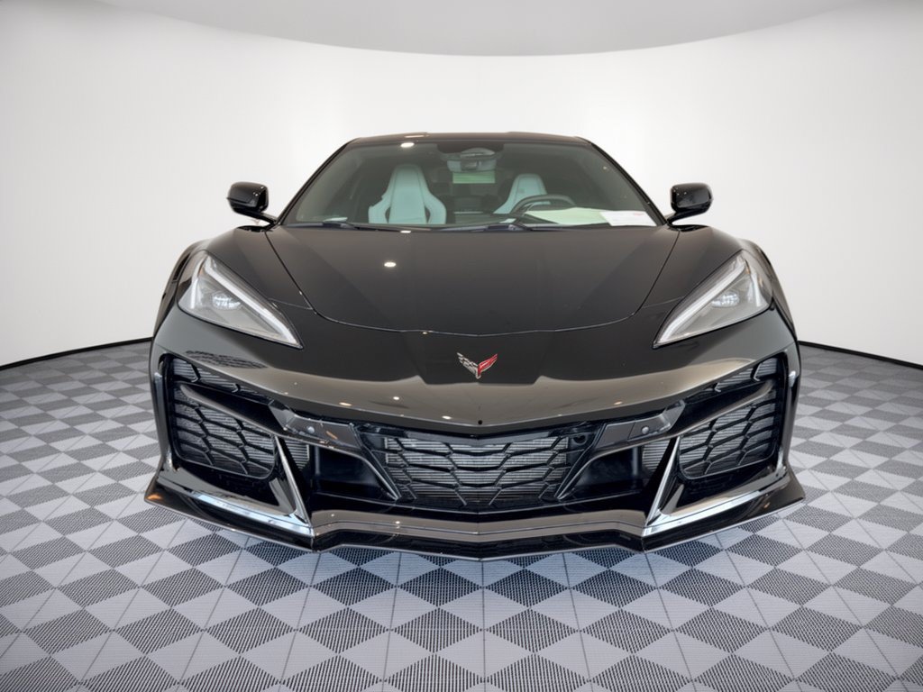 Used 2024 Chevrolet Corvette Z06 RWD image 6