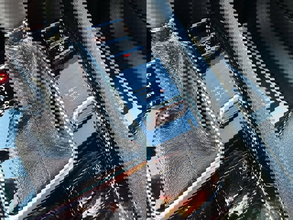 Used 2023 Jeep Compass Limited image 24